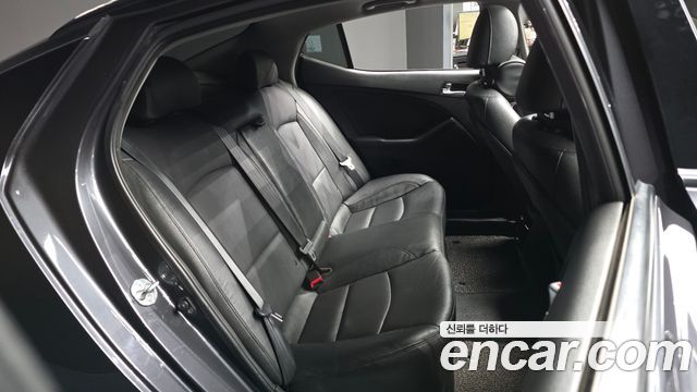 Kia K5 2015 — photo 18