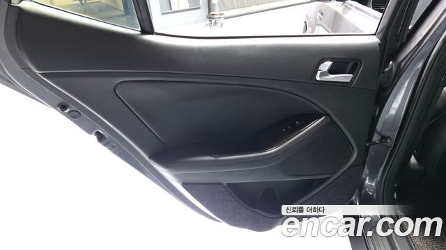 Kia K5 2015 — photo 15