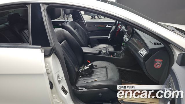 Mercedes-Benz CLS-Class 2017 — photo 10