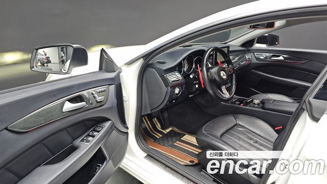 Mercedes-Benz CLS-Class 2017 — photo 12