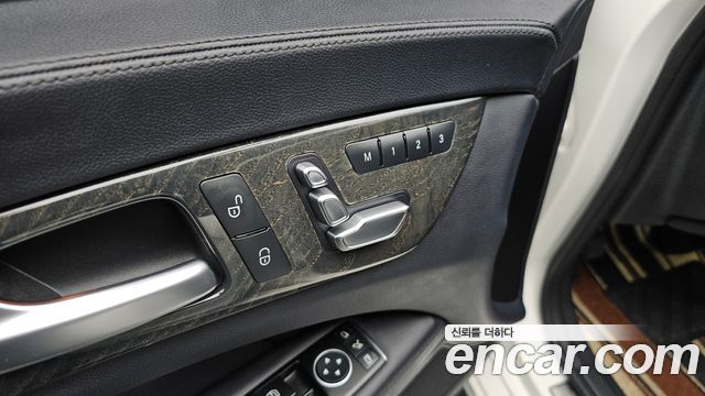 Mercedes-Benz CLS-Class 2017 — photo 17
