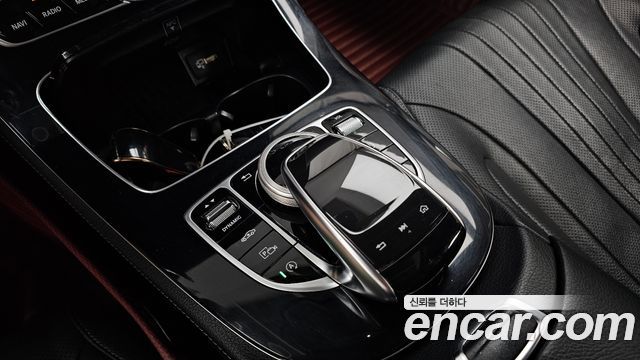 Mercedes-Benz CLS-Class 2019 — photo 16