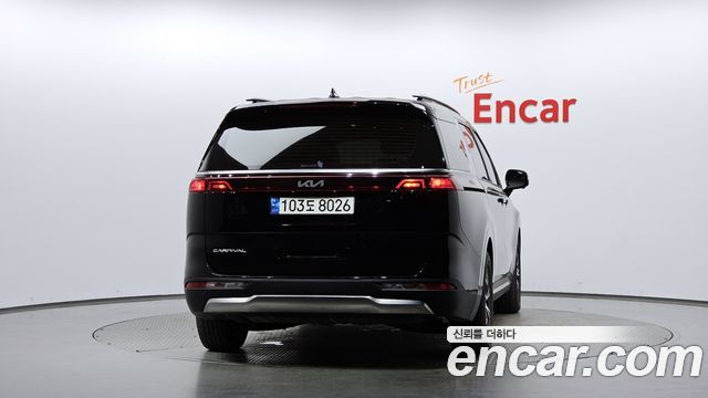 Kia Canival 2022 — photo 4