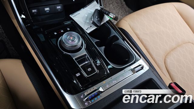 Kia Canival 2022 — photo 12
