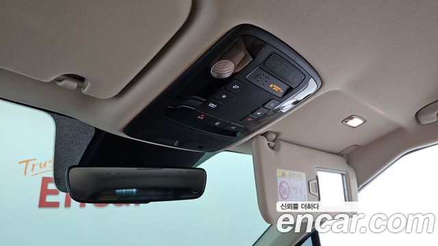 Kia Canival 2022 — photo 26