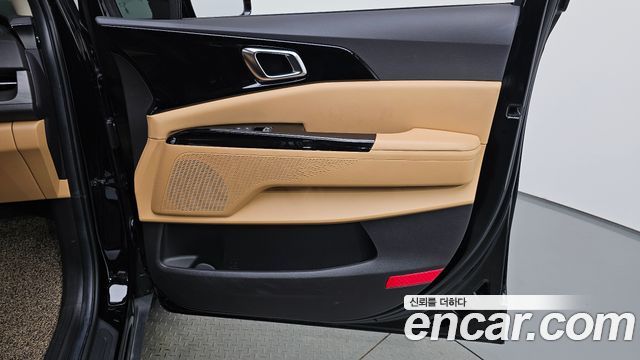 Kia Canival 2022 — photo 15