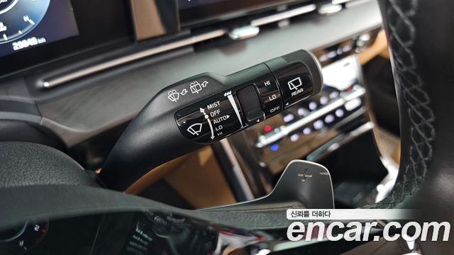 Kia Canival 2022 — photo 30
