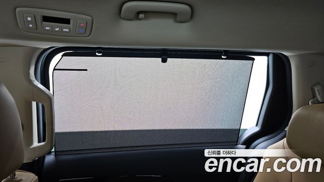 Kia Canival 2022 — photo 35