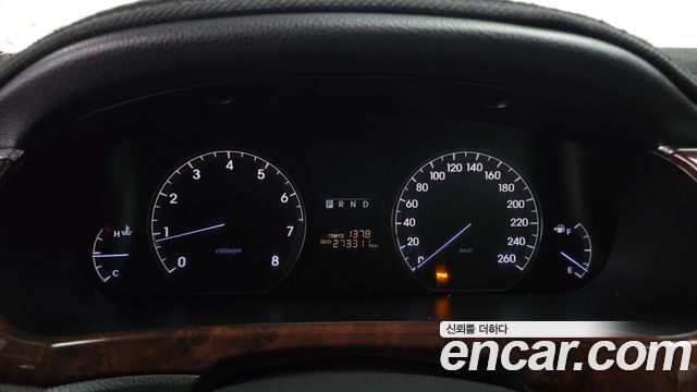 Hyundai Equus 2010 — photo 8