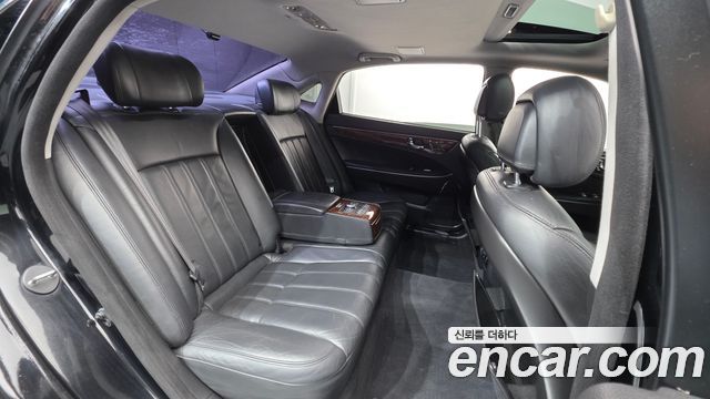 Hyundai Equus 2010 — photo 19