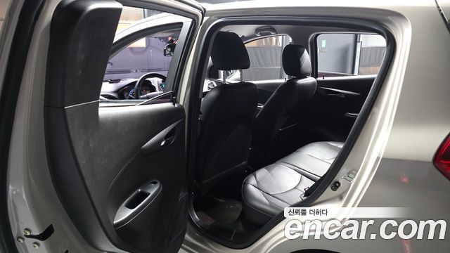 Chevrolet Korea Spark 2016 — photo 16