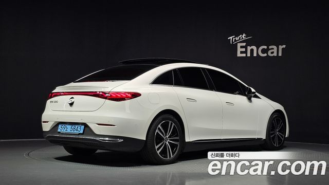 Mercedes-Benz EQE 2023 — photo 2