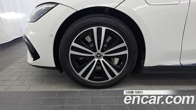 Mercedes-Benz EQE 2023 — photo 5