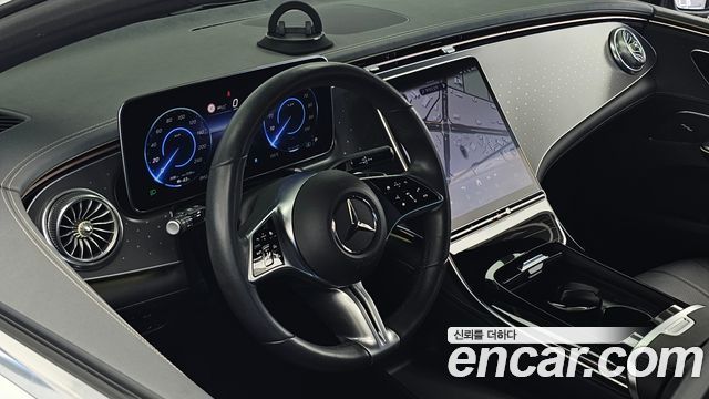 Mercedes-Benz EQE 2023 — photo 19