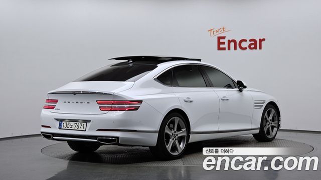 Genesis G80 2022 — photo 2