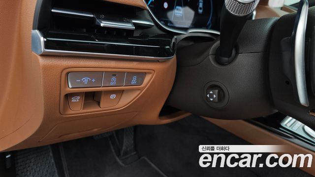 Genesis G80 2022 — photo 28