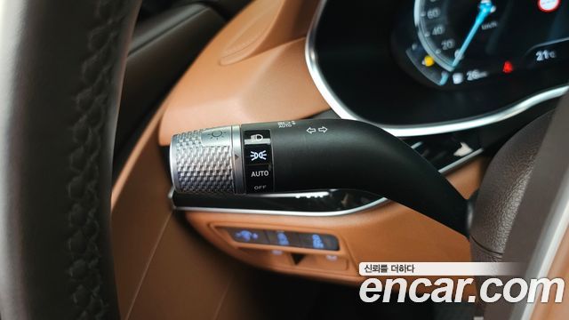 Genesis G80 2022 — photo 30