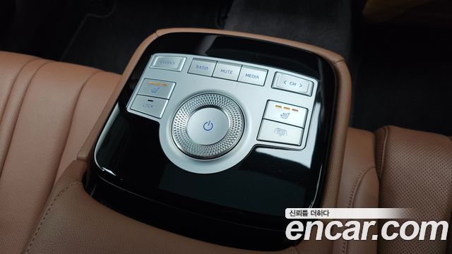 Genesis G80 2022 — photo 33