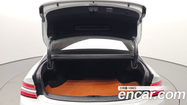 Genesis G80 2022 — photo 37