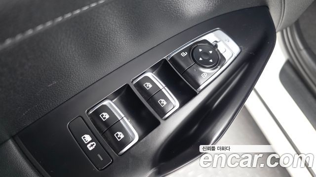 Kia K5 2021 — photo 31