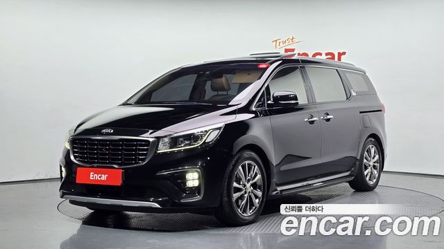 Kia Canival 2019 — photo 1