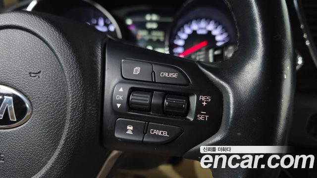 Kia Canival 2019 — photo 23