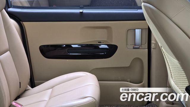 Kia Canival 2019 — photo 15
