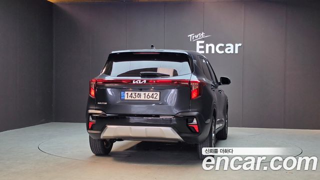 Kia Seltos 2023 — photo 4