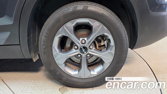 Kia Seltos 2023 — photo 7