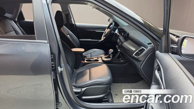 Kia Seltos 2023 — photo 16