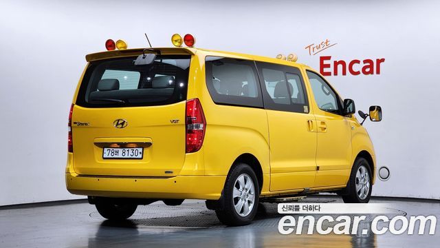 Hyundai Starex 2018 — photo 2