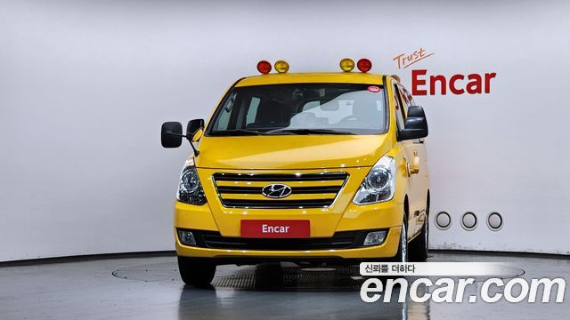 Hyundai Starex 2018 — photo 3