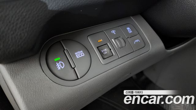 Hyundai Starex 2018 — photo 21