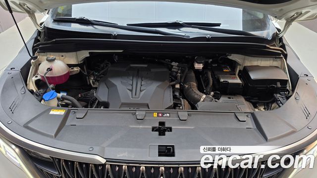 Kia Canival 2023 — photo 6