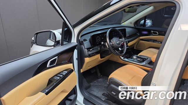 Kia Canival 2023 — photo 13