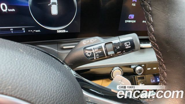 Kia Canival 2023 — photo 30