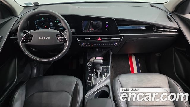 Kia Niro 2023 — photo 10