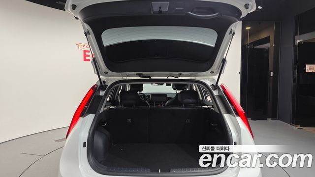 Kia Niro 2023 — photo 26