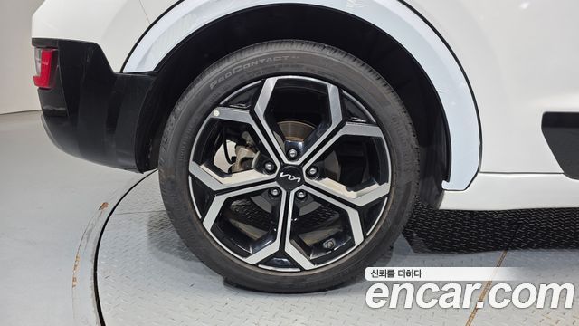 Kia Niro 2023 — photo 7