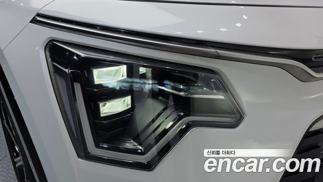 Kia Niro 2023 — photo 8