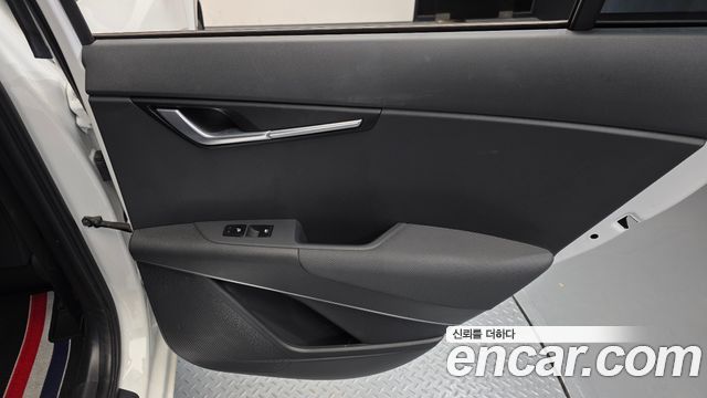 Kia Niro 2023 — photo 15
