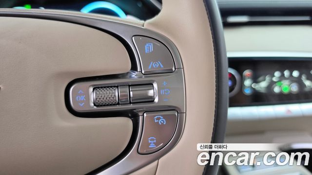 Genesis GV70 2023 — photo 21