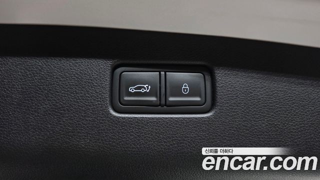 Genesis GV70 2023 — photo 23
