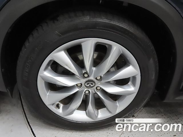 Infiniti QX50 2019 — photo 14