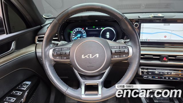 Kia K5 2023 — photo 19