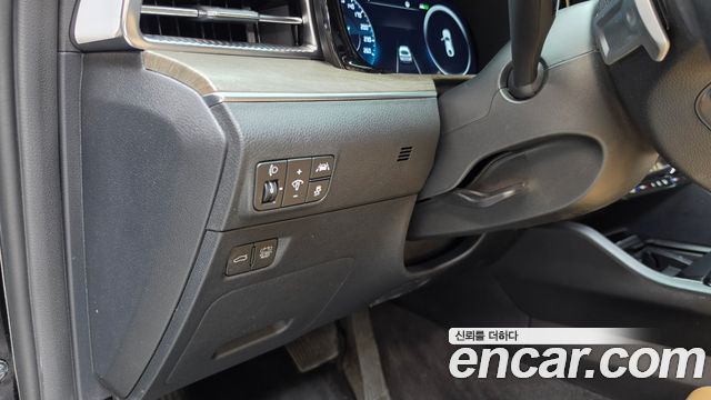 Kia K5 2023 — photo 28