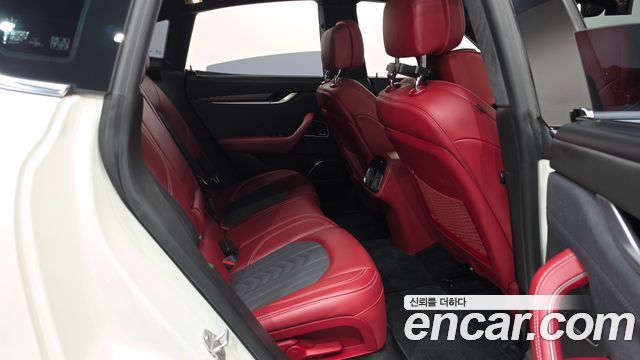 Maserati Levante 2018 — photo 12