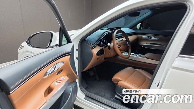 Genesis GV70 2023 — photo 13