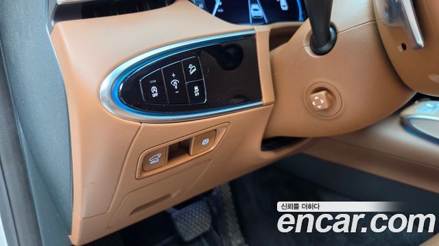 Genesis GV70 2023 — photo 26
