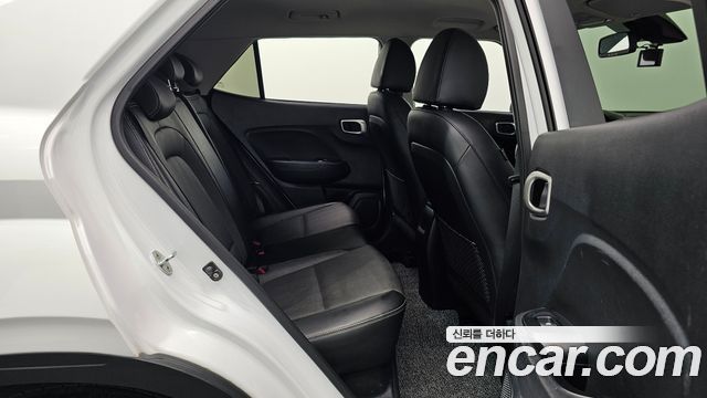Hyundai Venue 2020 — photo 18